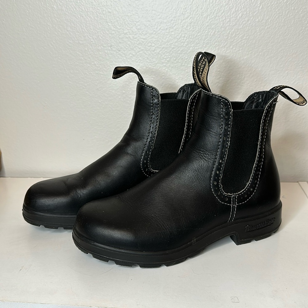 Blundstone High Top Women’s Boots. Voltan Black Color. Size 3 (Women’s Size 6)